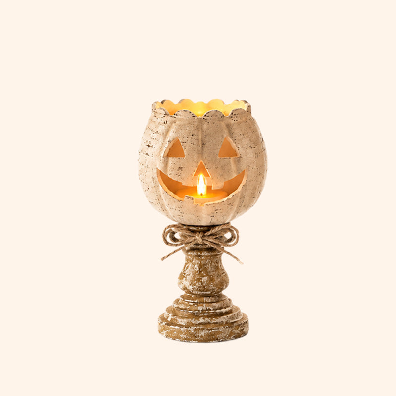 🕯️ Skap den koseligste høststemningen: Håndlaget Gresskar Lysestake 🎃